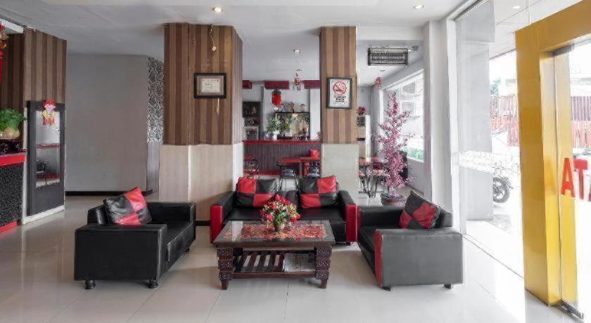 Hotel Permata Makassar Extérieur photo
