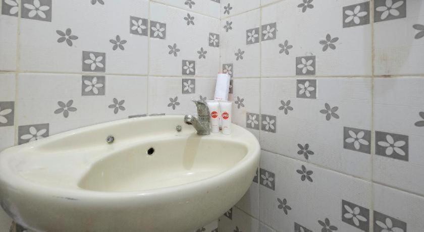 Hotel Permata Makassar Extérieur photo