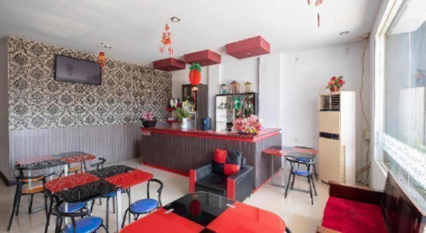 Hotel Permata Makassar Extérieur photo